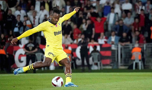 Mertens ve Batshuayi, Belçika'nın EURO 2024 kadrosuna çağrılmadı