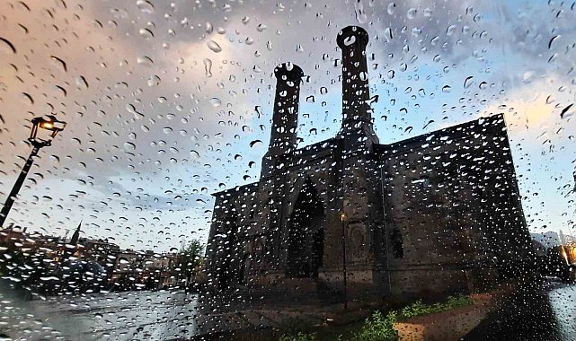 Meteorolojiden kuvvetli yağış uyarısı