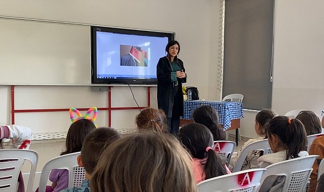 Mezun olduğu okulun öğrencilerine avukatlık mesleğini anlattı