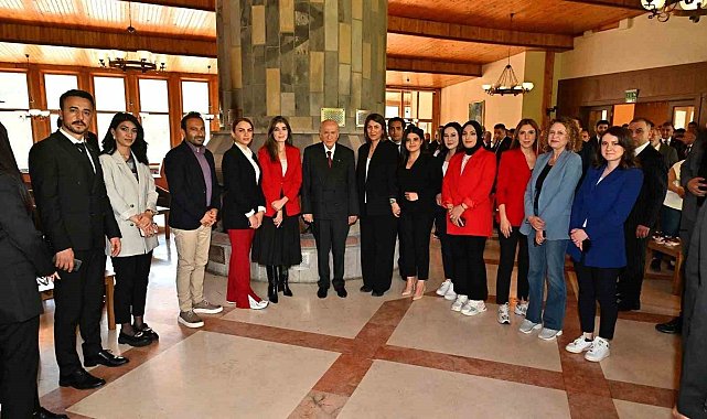 MHP lideri Bahçeli: " Cezaevinde güçlük çeken insanları dikkate aldığınızda bunu takdirle karşılamaktan başka bir şey düşünülmemelidir"