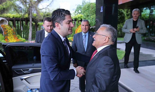 MHP'li Özdemir'den Başkan Büyükkılıç'a ziyaret