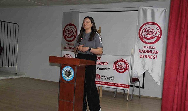 Milli Güreşçi Aslı Demir, Darende'de öğrencilerle buluştu