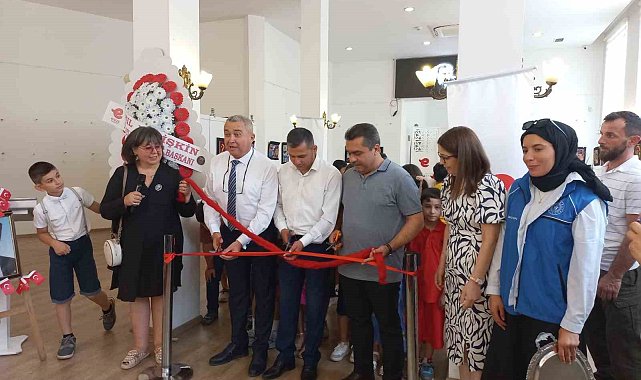 Minik sanatçılardan 'ıslak keçe' sergisi