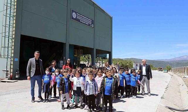 Minikler çöpün serüvenini yerinde öğrendi