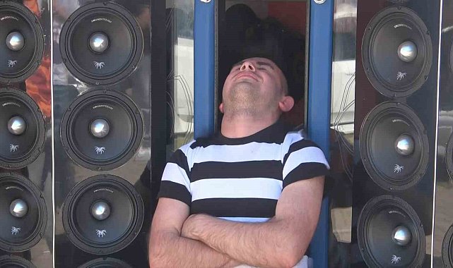 Modifiye tutkunları eserlerini sergiledi