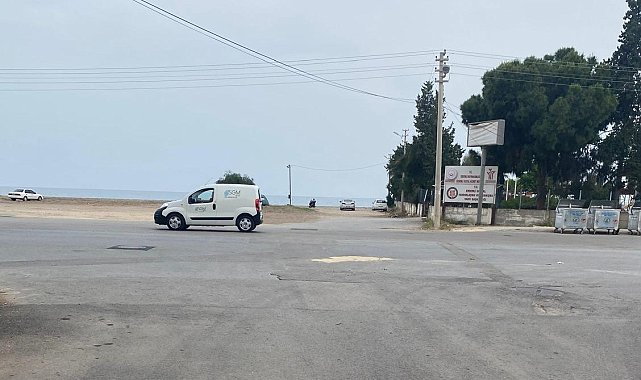 Motosiklet kamyonetin altına girdi: 1 ölü, 1 yaralı