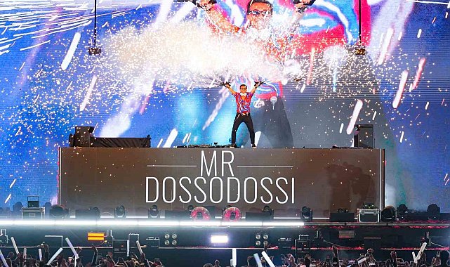 Mr. Dosso Dossi Dj setinin başına geçti, yüzbinleri eğlendirdi