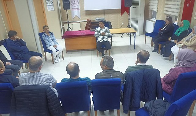 Müdür Güven, Türk Dili ve Edebiyatı Öğretmenleriyle buluştu