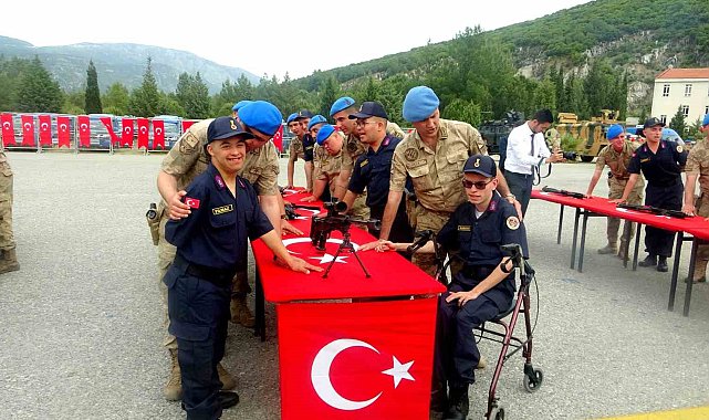 Muğla'da 25 Engelli birey bir günlüğüne asker oldu