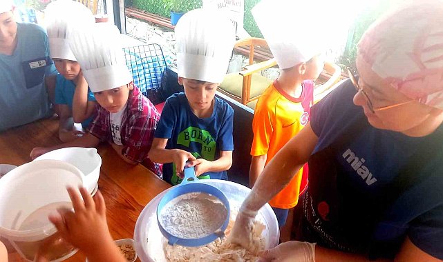 Muğla'da minik şefler kurabiye eğitimi aldı