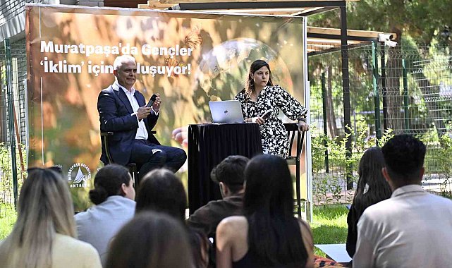 Muratpaşa Belediye Başkanı Uysal, gençlerle buluştu