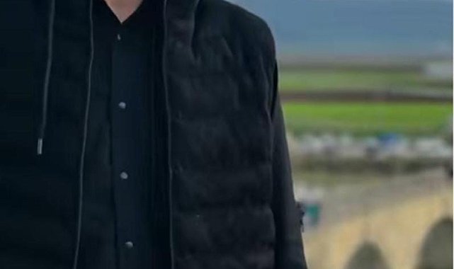 Muş'ta otomobil elektrik direğine çarptı: 1 ölü