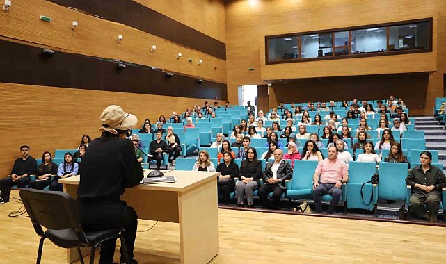 Niğde'de 'Eğitim, Kültür ve Sanat Söyleşileri' yapıldı
