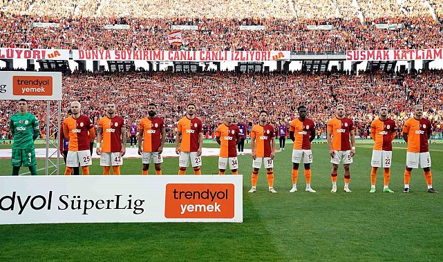 Okan Buruk, 11&#039;de değişiklik yapmadı