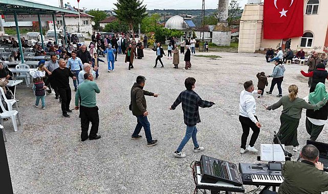 Okluca Köyü'ndeki Hıdrellez kutlamaları