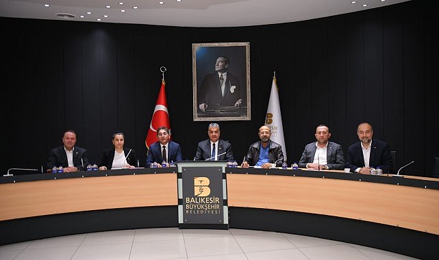 Oktay Erbalaban Balıkesir Büyükşehir Plan ve Bütçe Komisyon Başkanı seçildi