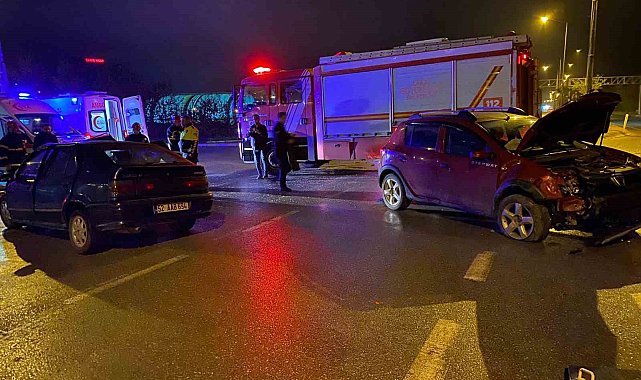 Ordu'da 2 otomobilin çarpıştığı kazada 1'i ağır 5 kişi yaralandı