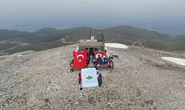 Osmangazili dağcılar Uludağ'ın zirvesinde