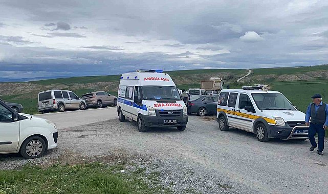 Otomobil içerisinde silahla vurulmuş halde ölü bulundu