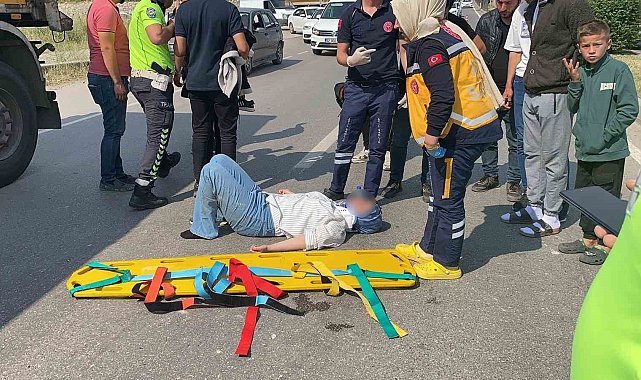 Otomobilin çarptığı genç kız yaralandı