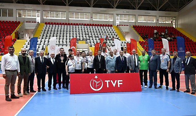Oturarak Voleybol Süper Ligi final müsabakaları sona erdi