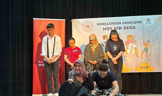 Özel çocukların gösterisi ayakta alkışlandı