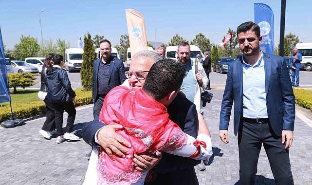 Özel gençlere özel asker kınası