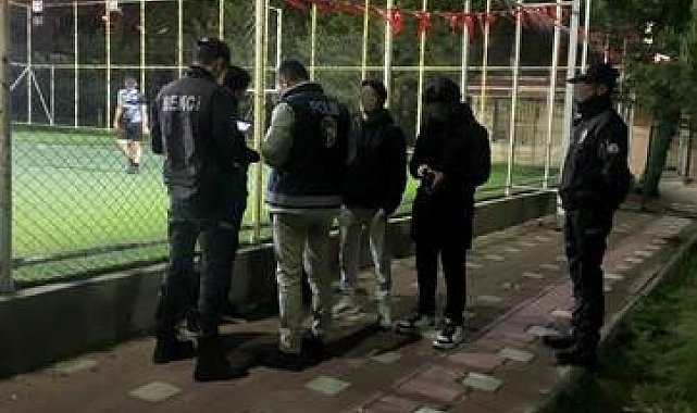 Parkta yapılan uygulamada 37 şahıs sorgulandı