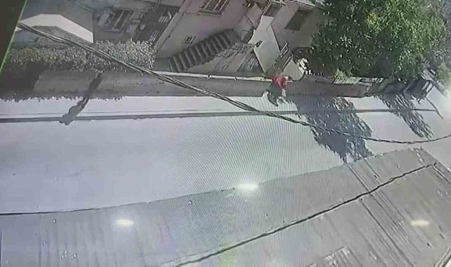 Pendik'te silahlı saldırı: Kafede oturan kişiyi öldürüp kaçtı