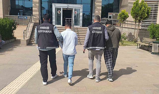 Polis uyuşturucu ve silah ele geçirdi