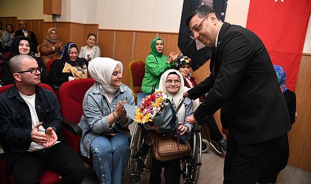 Pursaklar'da özel bireyler ''Buğday Tanesi'' filmini izledi