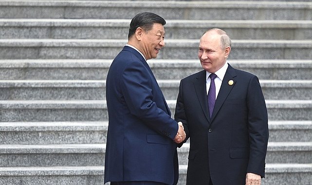 Putin ve Xi Pekin'de bir araya geldi