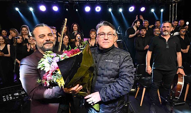 "Akademinin Sesi Korosu"nun Verdiği Konser Büyük Beğeni Topladı