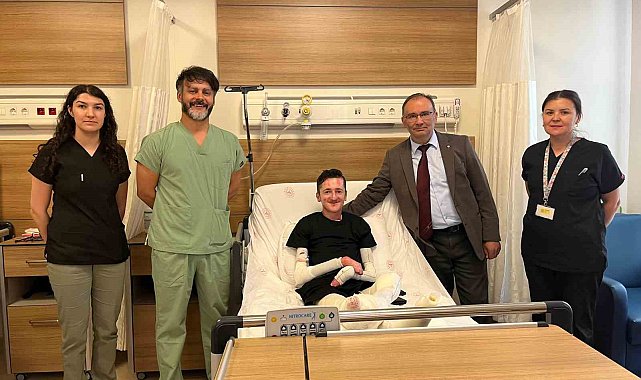 "Ayağın kesilmeli" denilen hasta Türkiye'de ilk olan tedavi ile artık yürüyebilecek
