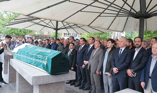 Ramazan Özcan dualarla uğurlandı