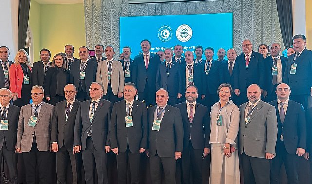 Rektör Çomaklı, Bakü'de gerçekleşen TÜRKÜNİB toplantısına katıldı