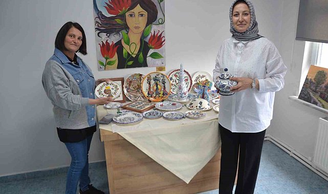 Renklerin dile geldiği çini sergisi açıldı