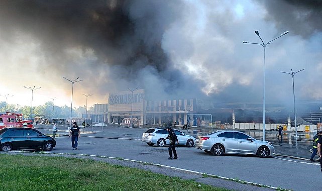 Rusya'dan Ukrayna'da inşaat malzemeleri satan hipermarkete saldırı: 2 ölü