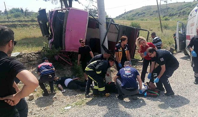 Safari kazasında can pazarı: 12'si turist 15 yaralı