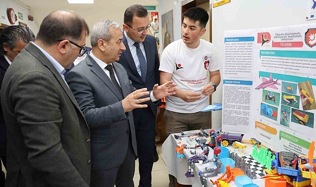 Safranbolu'da TÜBİTAK 4006 Bilim Fuarı düzenlendi