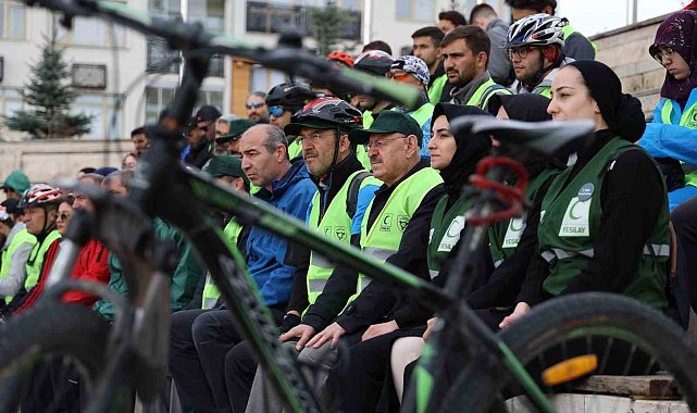 Sağlıklı yaşam için pedal çevirdiler