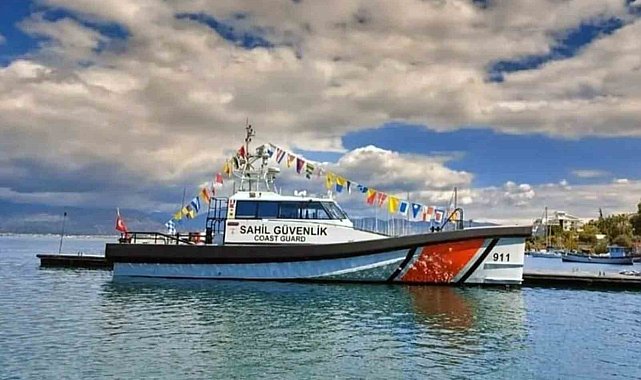 Sahil Güvenlik botları ziyarete açıldı