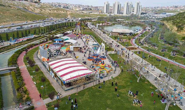 Şahinbey Belediyesi 663 parkıyla yaza hazır