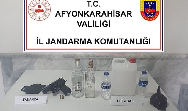 Sahte alkol üreten şahsı jandarma yakaladı