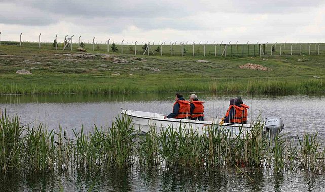 Sakarya nehrinde hayalet av aracı temizliği yapıldı