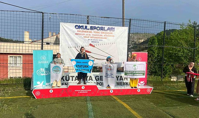 Şampiyonlar Müdür Sünnetci'yi ziyaret etti