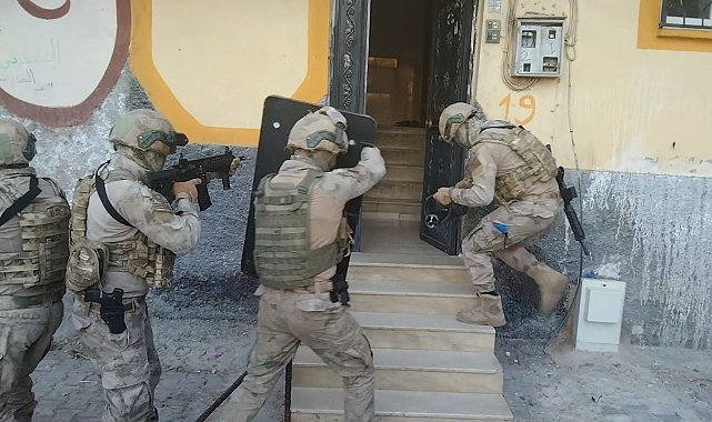 Şanlıurfa merkezli DEAŞ operasyonu: 8 gözaltı