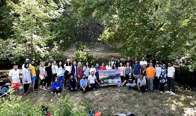 Şanlıurfa'da doğaseverler küresel ısınmaya dikkat çekti