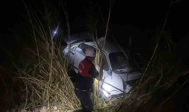 Şanlıurfa'da otomobil tahliye kanalına devrildi: 2 yaralı