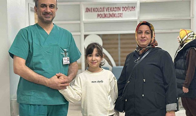 Sedye ile geldikleri hastaneden yaklaşık 1 yıl sonra yürüyerek çıktılar